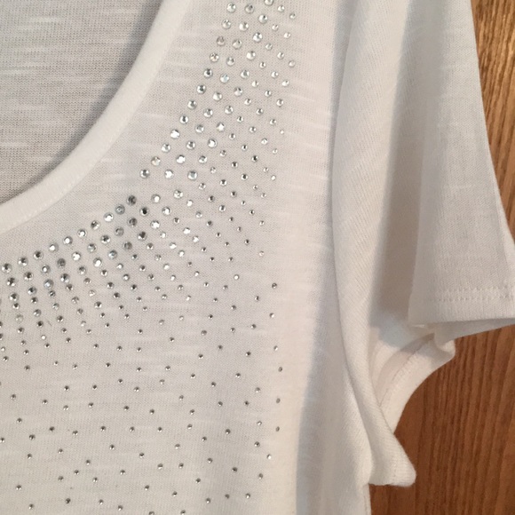 Top - Picture 2 of 4